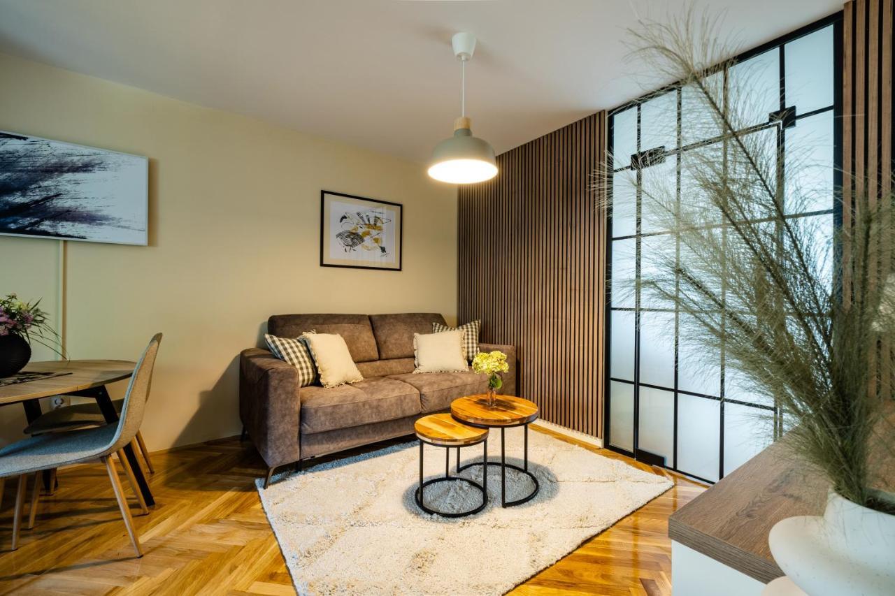 Apartment Sara Dakovo